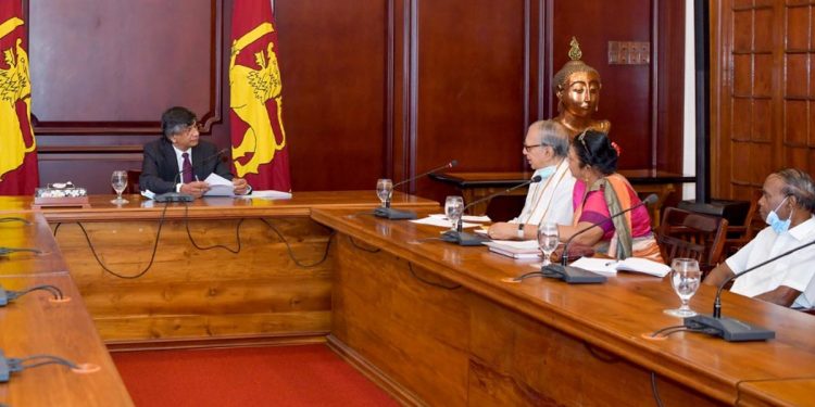 ඊළාම් සරණාගතයින් පුනරුත්ථාපන සංවිධානය ආණ්ඩුවෙන් ඉල්ලීමක් කරයි! ඉල්ලීම ඉටුකරන්න ජනාධිපති ලේකම් කමිටුවක් පත්කරයි! (PHOTOS)