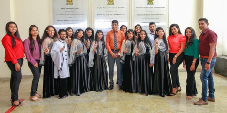බ්‍රැන්ඩික්ස් ශ්‍රවණ අපහසුතා සහිත නර්තන කණ්ඩායම ජාත්‍යන්තර සංඥා භාෂා දින සැමරුම් වැඩසටහනට එක්වෙයි…