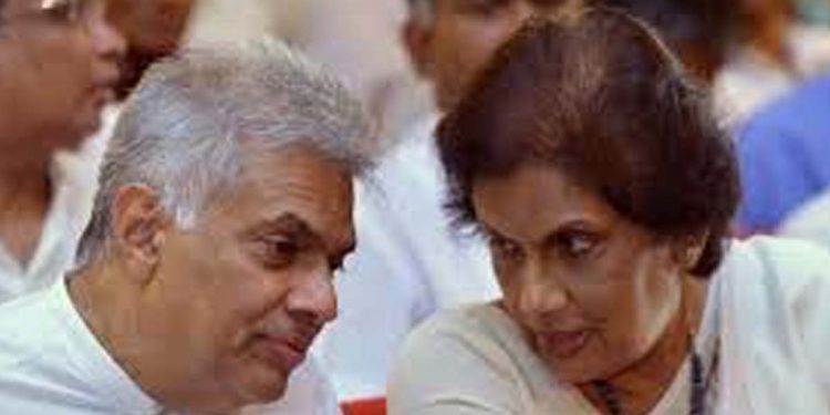 රනිල්-චන්ද්‍රිකා හාද කරන්න ව්‍යාපාරිකයකුගෙන් ග්‍රෑන්ඩ් ඩිනර් එකක්! එනවා කියලා චන්ද්‍රිකා පස්සේ මගහරී!