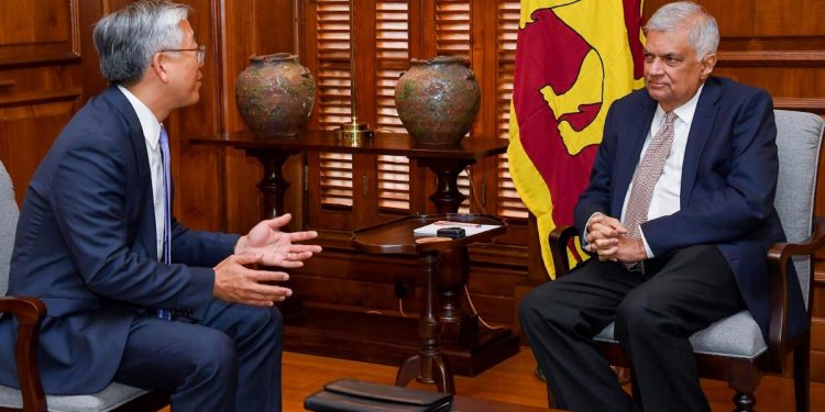 අමෙරිකානු සහකාර රාජ්‍ය ලේකම් ලූ රනිල් හමුවෙයි!