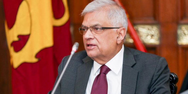 නිදහස් දිනයේදී එක්ව නැගිටින්න රනිල් ආරාධනාවක් කරයි! (PHOTOS)