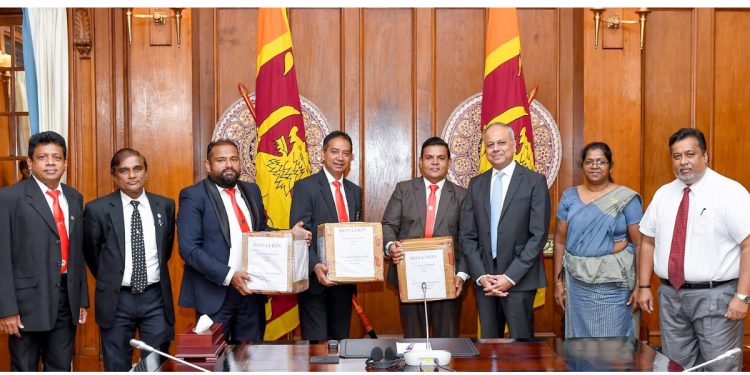 ලුම්බිණියෙන් මිලියන 100ක බෙහෙත් එවයි!