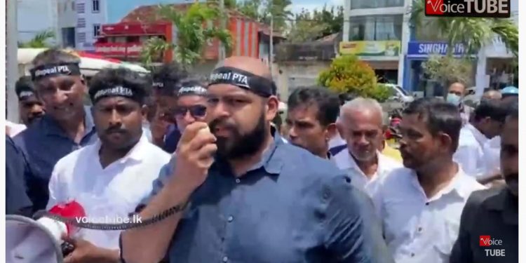 ශානක්‍යයන් කන්කසන්තුරෙන් පටන් ගත්ත ගේම තංගල්ලෙන් ඉවර කරයි! සජබෙ ජවිපෙත් වැඩේට එකතු වෙයි! මෙන්න ආණ්ඩුවට දුන්න පණිවුඩය! (VIDEO)
