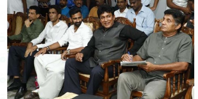 මුලු වතුකරයම සජිත් සමග සන්ධානයකට?