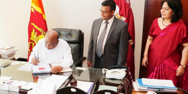 21 අද ඉඳන් නීතියක්! කතානායක අස්සන තියයි!