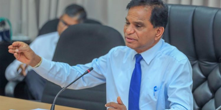 ආගමික ස්ථානවලට ගමේ වැඩිපුර කෑම ගෙන්වාගෙන ගමේ දුප්පත් අයට බෙදාදෙන වැඩක් ලෑස්ති කරයි!