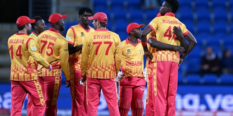 තවත් පෙරළියක්! ඉන්දියාවෙන් කාපු පාකිස්තානය සිම්බාබ්වෙනුත් කයි! ලකුණු 120 ගහගන්න බැරිවෙයි! 1 ලකුණකින් පරාදයි!