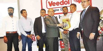 ලොව අතිශය ප්‍රකට Veedol ලිහිසි තෙල් ප්‍රථමවරට ශ්‍රී ලංකාවේ ප්‍රචලිත කිරීමට ‘ටයර් හවුස්’ පෙරමුණ ගනී…