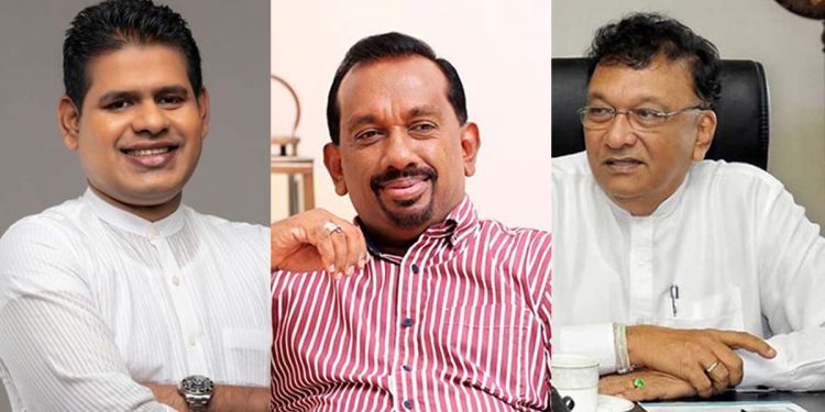 සංජීව එදිරිමාන්නයි මහින්දානන්දයි මධ්‍යම සංස්කෘතික අරමුදල ගැන කියමින් අදත් සජිත්ට මඩ ගහයි! කිරිඇල්ල සංජීවටයි මහින්දානන්දටයි ස්ථාවර නියෝග ගැන පාඩමක් උගන්වමින් ඇත්ත කතාව පෙන්වා දෙයි! අල්ලස් කොමිසමෙන් සජිත්ව නිදහස් කළ ලියුමත් සභාගත කරයි! (VIDEO)
