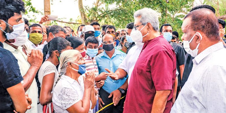 ගෝඨාවත් ඇන්දුවා! අපිවත් ඇන්දුවා! අපිට දේශනත් තිබ්බා! කව්ද දන්නවාද? මෙන්න මෙයා! චන්ද්‍රසේන පාර්ලිමේන්තුවේදී හෙළිකරයි! (VIDEO)