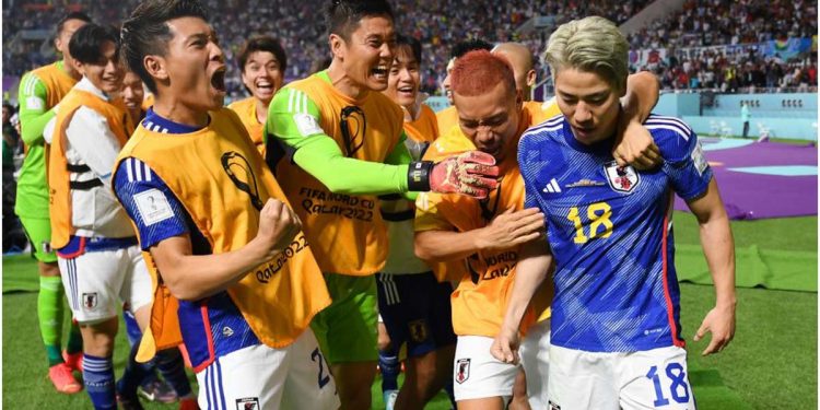 4 පාරක් ලෝක ශූරයන් වූ ජර්මනියටත් ආර්ජන්ටිනාවට වෙච්ච දේම වෙයි! ජපානය පෙරළිකාර ජයක් ලබයි!
