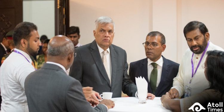 රනිල් මාලදිවයිනේ කතානායක නෂීඩ්ව ඊජිප්තුවට අරන් ගිය එක පාර්ලිමේන්තුවේදී නලින් එළියට අදී! කාගෙ වියදමෙන්ද ගියේ! සුසිල් යන්නෙ කොහෙද මල්ලෙ පොල් උත්තරයක් දෙයි! (VIDEO)