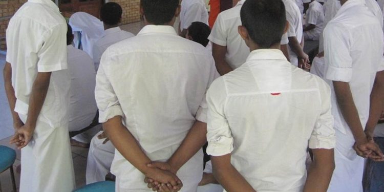 කන්දකාඩු Part 2 එළියට එයි! පූන්තෝට්ටම් සෙන්ටර් එකෙනුත් 5 දෙනෙක් පනී!