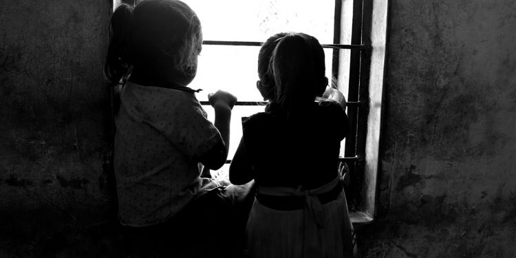 අම්මා නැති කල අප්පා කවර කල…