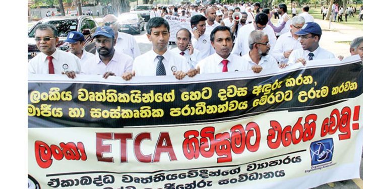 ‘එට්කා’ ගිවිසුම මතකද? මතකද එදා පොහොට්ටුවෙ අය යකා නැටුවා ඉන්දියාවට රට පාවා දෙනවා කියලා! ඉන්දියාවට රට විකුණනවා කියලා! ඉන්දියානුවන් මෙහේ ඇවිත් සැලූන් දාගනී කියලා! අන්න ඒ එට්කා ගිවිසුම ගහන එක ගැන ඉන්දියාවත් එක්ක ආපහු කතා කරන්න තීන්දු කරලා!