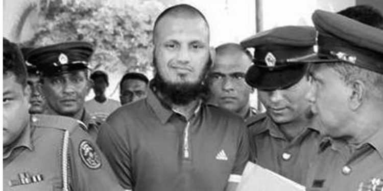 කංජිපානි ඉම්රාන් වෙස්වළාගෙන එළියට එයි! කාටවත් අඳුනගන්න බැරිවෙලා!