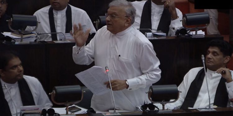 රට හෙල්ලෙන හෙළිදරව්වක් පාර්ලිමේන්තුවේ සිදුකරයි! ආණ්ඩුව ශීඝ්‍රගාමී ලෙස ව්‍යවස්ථාදායක සභාව පත්කරන කුමන්ත්‍රණයක! කතානායකතුමනි අහුවෙන්න එපා! මේ හදන්නේ ඡන්දය කල්දාන්න! විපක්ෂයේ ප්‍රධාන සංවිධායක කියයි! EXCLUSIVE VIDEO