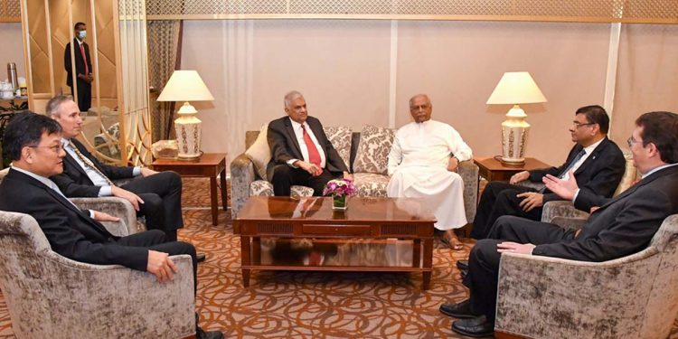 රනිල් වට මේස සාකච්ඡාවක! ( PHOTOS)