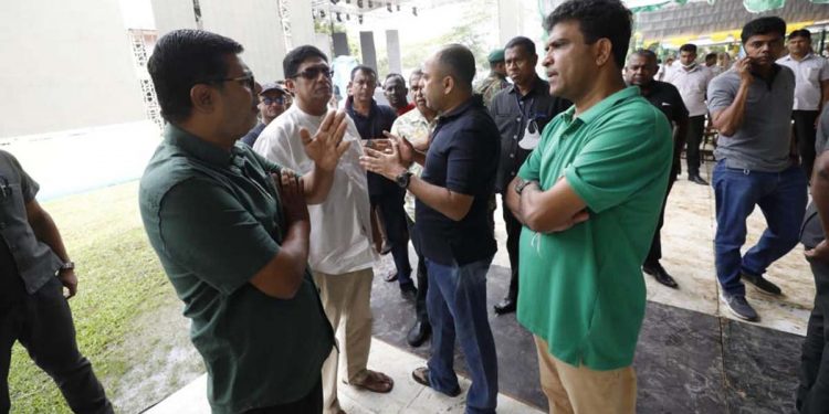 සම්මේලනයට සියල්ල සූදානම්! සජිත් උදේම ඇවිත් කැම්බල් පිටියේ තත්ත්වය සොයා බලයි! (PHOTOS)