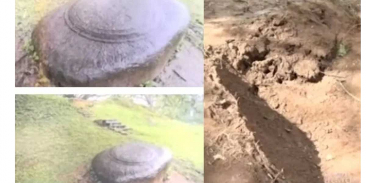 පරාක්‍රම නරේන්ද්‍රසිංහ රජුගේ මාලිගාවේ තිබූ කිලෝ 1000ක් බර ‘සඳගල’ ‌ඉස්සූ හොරු අහුවෙයි! ලොරියක පටවගෙන යද්දී ඩිෆෙන්ඩරයකින් ආරක්ෂාව දීලා! මහනුවර දේශපාලකයෙකුගේ ඡන්ද වැඩවලටත් මේ ඩිෆෙන්ඩරය පාවිච්චි කරලා!