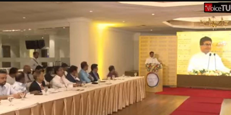 මෛත්‍රී-ඩලස්-විමල්-උදය-අනුර-වාසු-රතන හිමි එකට එක්වී හෙලිකොප්ටර් ගමන අරඹයි! VIDEO