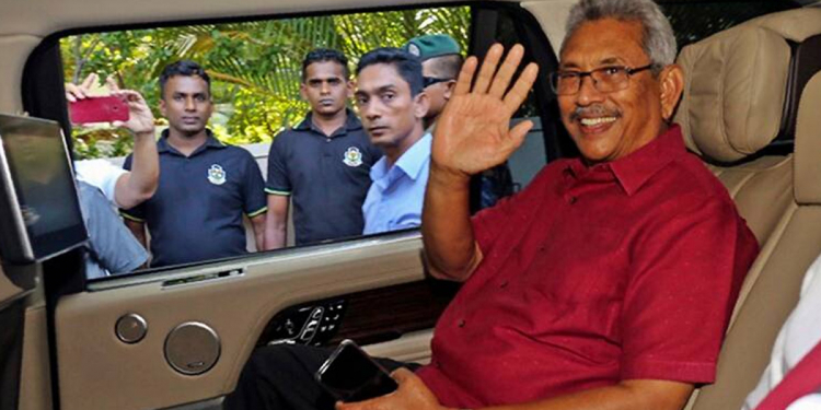 පැනලා ගිය ගෝඨාට ආණ්ඩුවෙන් වාහන 19ක්! කන්න බොන්න හැම මාසෙම ආණ්ඩුවෙන් නවලක්ෂ පනස්දාහක්! ඒක පුංචි වියදමක්..! ප්‍රශ්නෙ ඇහුවාම බන්දුල දුන්නු උත්තරේ!