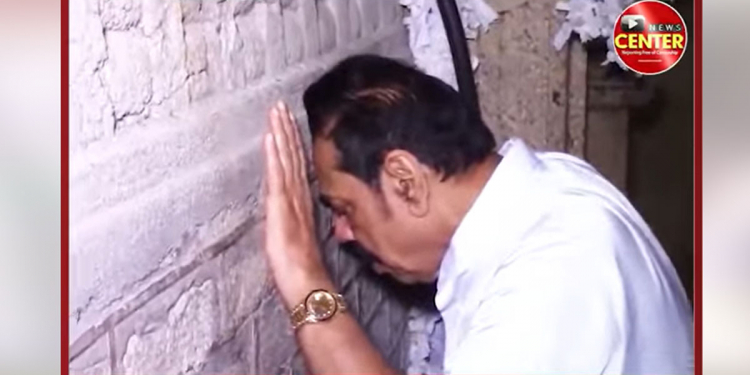 මහින්ද රුවන්වැලිසෑයෙ නළල තියලා එළියට ඇවිත් ඡන්දෙ ගැන කියපු කතාව! VIDEO