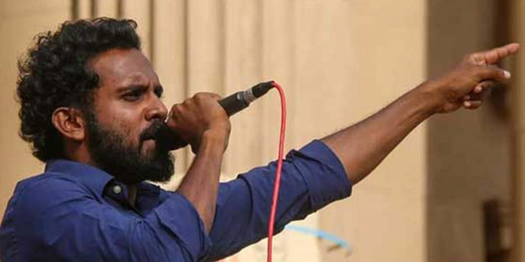 කංජිපානි මහදවල් රටින් පැනලා ඉන්දියාවට ගිහින් දැන් පකිස්තානෙටත් ගිහින්! අන්න රූපවාහිනියට ඇතුලු වුණා කියලා අරගලයේ ප්‍රධානියෙක් මාස 5කට පස්සේ අද කටුනායකදි අල්ලලා!