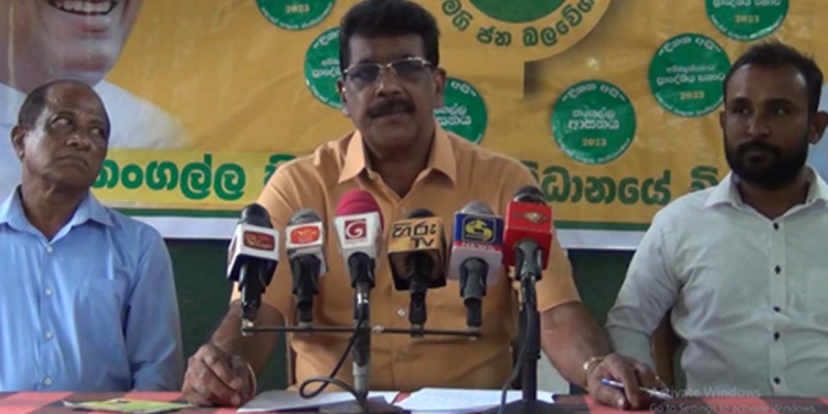 රාජපක්ෂවරුන්ගේ තංගල්ල බළකොටුවත් හෙල්ලෙයි! සභාපති එක්ක මන්ත්‍රීවරු සජිත්ගේ සජබෙට එක්වෙයි!
