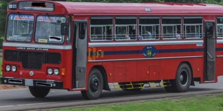 වැලන්ටයින් දවසේදී CTB බස් එකේ කොන්දොස්තර පෙම්වතිය බලන්න ‌කිලෝමීටර් 9ක් මහ රෑ බස් එක අරන් ගිහින්! වැඩේ මාට්ටු වුණේ මෙහෙමයි!