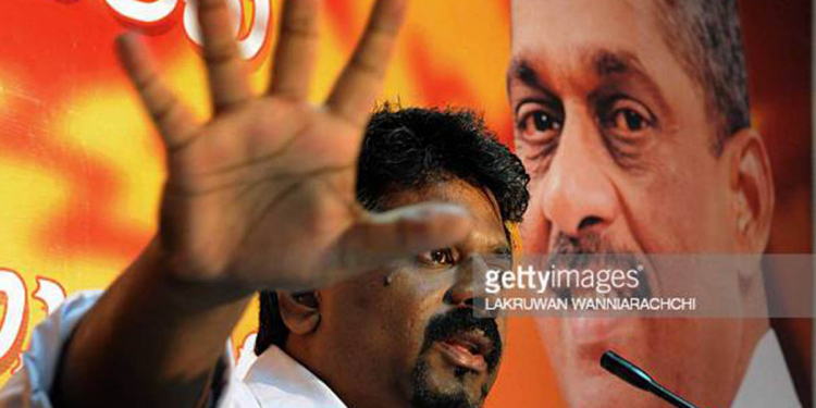ෆොන්සේකා අනුර ගාවට යනවා! ෆොන්සේකා අරයා එක්ක එකතු වෙනවා! ෆොන්සේකා සජිතුයි ගහගන්නවා! මාධ්‍යවල පළකරන බොරු ප්‍රවෘත්තිවලට ජනතා අත්පොළසන් මැද ෆීල්ඩ් මාෂල් දුන්නු උත්තරේ! VIDEO