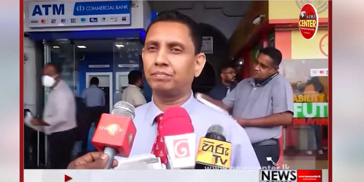 8 වැනිදා විරෝධය තීරණාත්මකයි! ජනතාව දැනුවත් කරමින් දොස්තරවරු අද කොටුවේ පත්‍රිකා බෙදයි! VIDEO