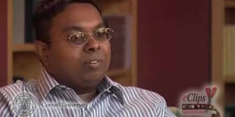 මුලින්ම ‌ජනශක්ති එකේ ෂාෆ්ටර්! ඊළගට SHADES හිමිකරු රොෂාන්! තවත් ‌ප්‍රකෝටිපති ව්‍යාපාරිකයෙගේ සිරුරක් හමුවෙයි! මේ පාර මියගියේ OPEX ‌HOLDINGS හිමිකරු ඔනේෂ් සුබසිංහ! මේකත් ඝාතනයක් බවට සැක!