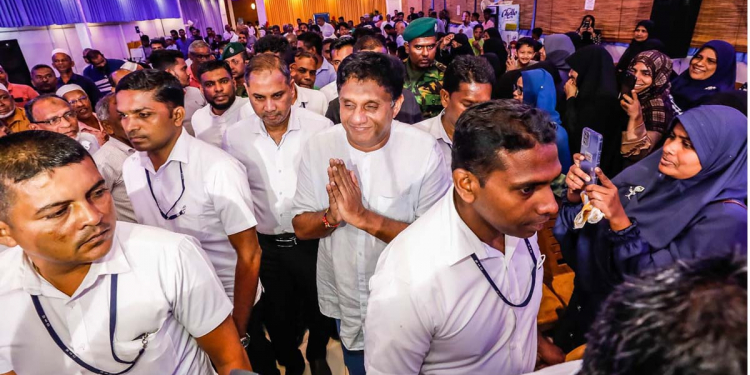 සජිත් පදිරිප්පුවෙන් කාත්තන්කුඩියට එයි! පොහොට්ටුව විනාශ කරපු ජාතික සමගිය හදන්න පොරොන්දු වෙයි! රාජපක්ෂලා කිව්වොත් ආගම වුණත් පාවලා දෙන දේශපාලඥයන්ට ෂොට් එකකුත් දෙයි! VIDEO & PHOTOS