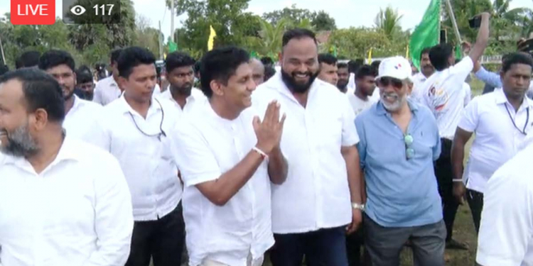 උතුරෙන් නොනවතින රැල්ලක්! සජිත් ප්‍රභාකරන්ගේ බළකොටුවට ඇතුලු වෙයි! ඔඩ්ඩුසුඩ්ඩාන් රැලියටත් මහා සෙනගක්! මෙතනින් බලන්න! LIVE VIDEO