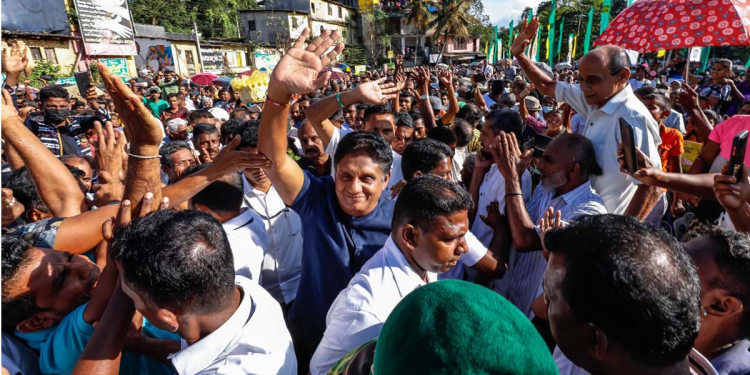 සමාජ මාධ්‍යවල කෝටි ගණන් සල්ලි විසි කර බොරු රැලි හදන්නේ කව්ද? මේ එන්නේ ආයෙත් රටම රවට්ටන්න! මේ පාර රැවටුණොත් රටම ඉවරයි! සජිත් කෑගල්ලේදී රට රවට්ටන අලුත්ම කණ්ඩායම ගැන හෙළිදරව් කරයි! VIDEO & PHOTOS