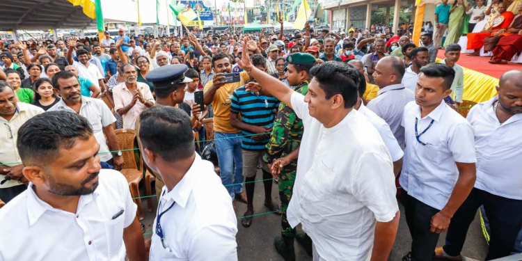 රටේ අලුත්ම මූල්‍ය අපරාධය සජිත් හලාවතදී හෙළිකරයි! අපේ ආණ්ඩුවක් යටතේ ඒ අලුත්ම මූල්‍ය අපරාධය සිදුකළ අය නීතිය හමුවට ගෙනැවිත් දඬුවම් දෙනවා! සජිත්ගෙන් පොරොන්දුවක්! VIDEO & PHOTOS