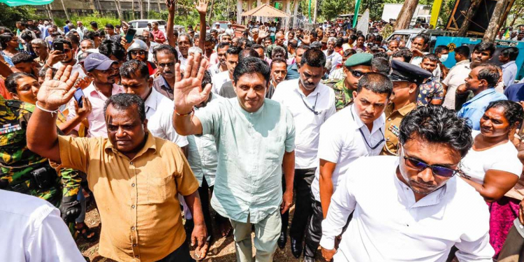 රටට අසාධ්‍යයි! ගොඩඑන්න පුලුවන්ද? ගොඩදාන්න පුලුවන්ද? සජිත් ආණමඩුවට ඇවිත් රට ‌ගොඩදාන හැටි ඔප්පු කරලා පෙන්වයි! VIDEO & PHOTOS