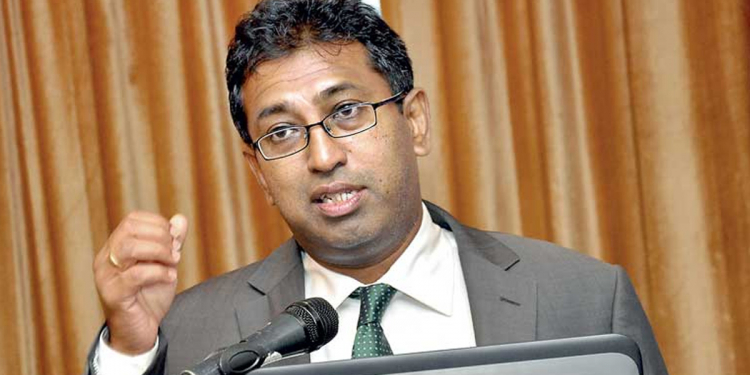 පාර්ලිමේන්තුවේ අතිශය වැදගත් මුදල් කමිටුවේ සභාපති ධුරයට ආචාර්ය හර්ෂ විපක්ෂයෙන් යෝජනා කරද්දී, ආණඩුවෙන් නම්කරපු විපක්ෂ මන්ත්‍රී කවුද? විපක්ෂයෙන් නම අහද්දී නම කියන්නේ නැත්තේ ඇයි? (VIDEO)