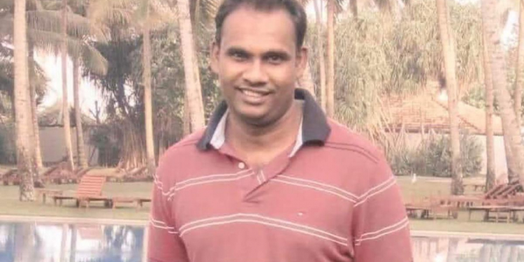 කොළඹ විරෝධතාවේදී ගහපු කඳුලු ගෑස් වැදුණු ඉංජිනේරුවෙක් දින 10ක් තිස්සේ සිහිසුන්ව දැඩි සත්කාර ඒකකයේ!