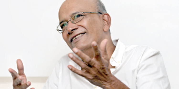 තවත් කෝටිපතියෙක්ගේ අත්වලට මාංචු දාලා ලක්ෂ 2ක්-ඇපල් ෆෝන් එකක්-ඇපල් අත්ඔරලෝසුවක් කොල්ලකාලා! බොරැල්ල කනත්තත් වැඩේට ගෑවෙයි!