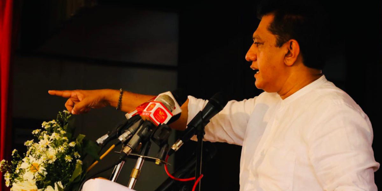 හම්බන්තොට නායකයන් ඇවිත් කුරුණෑගල දේශපාලනය පාතාලකරණය-පාදඩකරණය-මදාවිකරණය කළ හැටි මහාචාර්ය චරිත කුරුණෑගලදීම හෙළිකරයි! ආයෙ කුරුණෑගලින් රාජපක්ෂලාගේ ඒ මදාවි දේශපාලනයට ඉඩ නෑ! VIDEO & PHOTOS