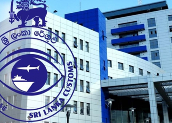 රේගු නිලධාරීනුත් බද්දට එරෙහිව හිටගනී!