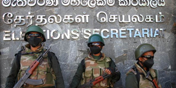 කොමසාරිස්වරුන් අතට ගිය පළාත් පාලන ආයතනවලට මොකද වෙන්නේ? කොමිසමේ සභාපතියි-මැතිවරණ නිරීක්ෂකයොයි-ආණ්ඩුවයි කියන කතාව මෙන්න!