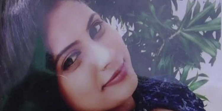 කුඹුරෙ වළ දාලා තිබ්බ රූමත් තරුණියගේ ඝාතකයා ගොයම් පැල දෙකකින් අල්ලයි! රහස් පරීක්ෂක ඒගල්ගේ වික්රමයක්!