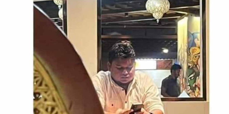 ෂැංග්‍රිලා එකේ චූන් එකේ ඉන්නවා කියලා සමාජ මාධ්‍ය ජාලා හොල්ලන ෆොටෝ එක ගැන පළමු වරට වසන්ත මුදලිගේ කතා කරයි! VIDEO
