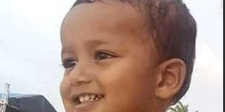 අලුත් අව්රුද්දේ ඛේදවාචකය! නෙළුව ආච්චිලාගේ ගෙදර ගිහින් සිටියදී අතුරුදන් වූ දරුවාගේ සිරුර ඇළ පාරකින් හමුවෙයි! VIDEO