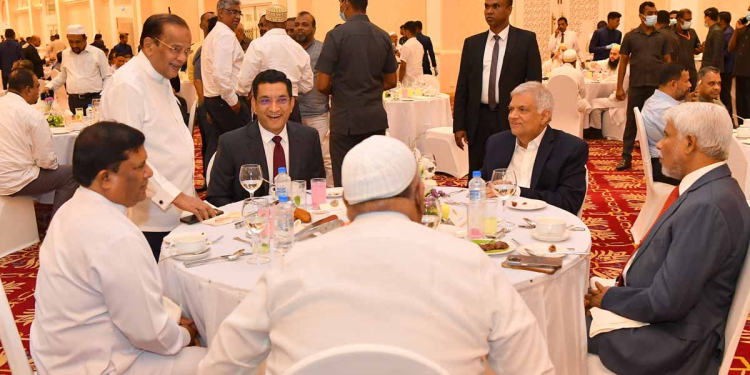 ජාතික ඉෆ්තාර් උත්සවය සමරන්න ජනපති අරලියගහ මැදුරට එයි! PHOTOS