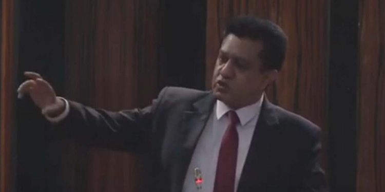 රාජ්‍ය ආයතන 52ක් විකුණන්න දාලා! යෝජනා 1 සිට 16 දක්වා තියෙන IMF යෝජනා ඉතා බරපතළයි! රට හිරකරලා තියෙන්නේ! 2024 අයවැය හදන්න වෙන්නේ IMF එකත් එක්ක කතා කරලා! IMF එකත් එක්ක යන එක හරි! ඒත් මේ එකඟතාව වැරදියි! මේක මර උගුලක්! අපි විරුද්ධව ඡන්දය දෙනවා! මහාචාර්ය චරිත IMF විවාදයේදී හැමෝගෙම ඇස් ඇරෙන කතාවක් කරයි! VIDEO