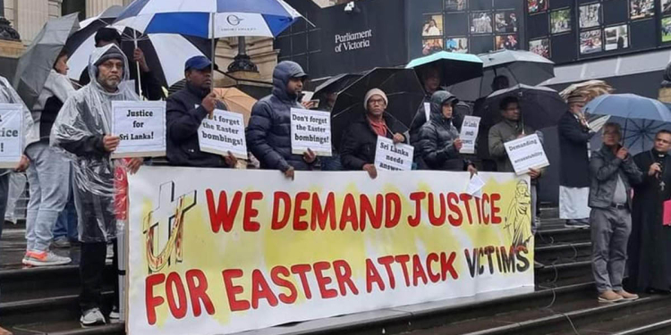 පාස්කු විරෝධය ලාංකිකයෝ ලෝකයටම අරන් යයි! මේ ඕස්ට්‍රේලියාවේ! PHOTOS